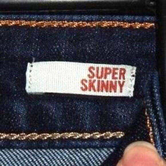 ARIZONA JEAN CO. women's junior's 13 average super skinny denim jean shorts - Picture 7 of 12